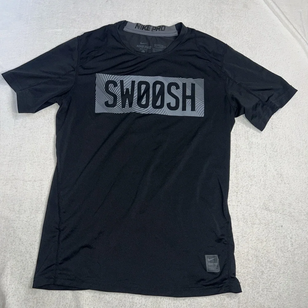 Nike Boys Fitted 'Cool Swoosh' Dri-FIT Short Sleeve Crew Neck T-Shirt, Black LG